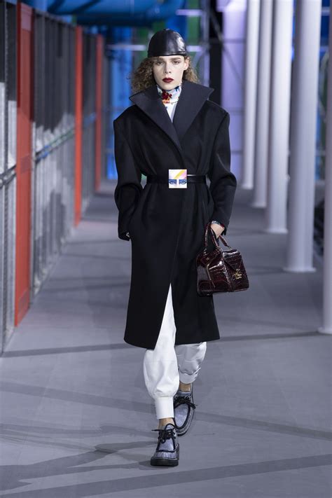 louis vuitton fw19 women's|Louis Vuitton fashion show.